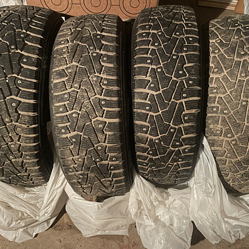 Naastrehvid Pirelli Ice Zero 195/65 R15 - 4tk