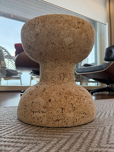 Приставной столик Vitra Cork, модель E (2 фото из 5)