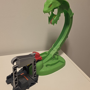 Hot Wheelsi mängurada maoga