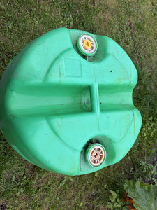 Kanister-vaat 210 l (2 foto / 3)
