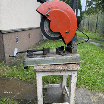 Pendelsaag torude lõikamiseks
