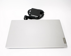 Sülearvuti Lenovo 81VW 8GB RAM 512GB SSD Intel UHD Graphics (3 foto / 3)
