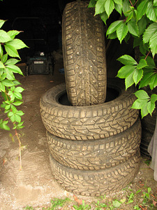 Шины, 205/60/R16 Kormoran, 205/55/R16 Goodyear (1 фото из 8)