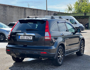 HONDA CR-V (4 фото из 8)