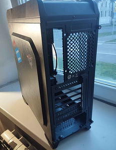 Thermaltake Versa N23 ATX Mid-Tower (3 foto / 4)