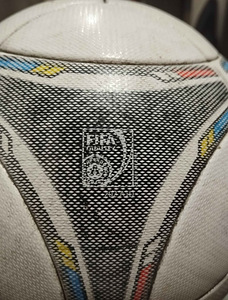 Adidas Tango 12 Match Ball (OMB) (2 foto / 4)