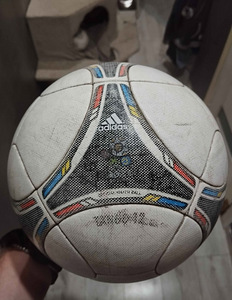 Adidas Tango 12 Match Ball (OMB) (4 foto / 4)