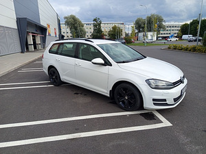 WV Golf VII 1.6 TDI автомат (3 фото из 9)