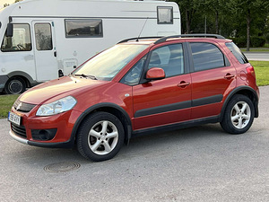 SUZUKI SX4 (1 фото из 11)