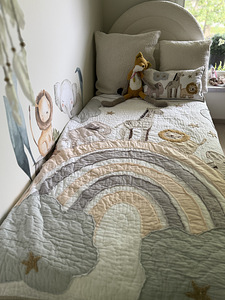 Voodi ARIANA voodikastiga valge teddy + kvaliteetne madrats (6 foto / 10)