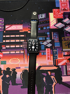 Apple Watch Series 5 44mm 32GB A2157 (1 foto / 5)