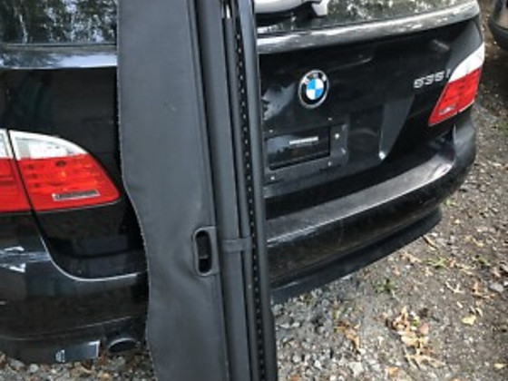 BMW 5 серии (E61) шторка багажника / рулонная шторка багажника
