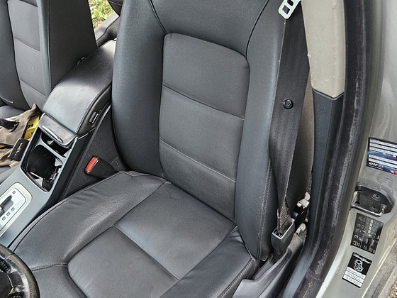 Полукожаные сиденья Volvo S80 2008