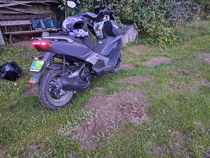Тюнингованный скутер 50cc (4 фото из 6)