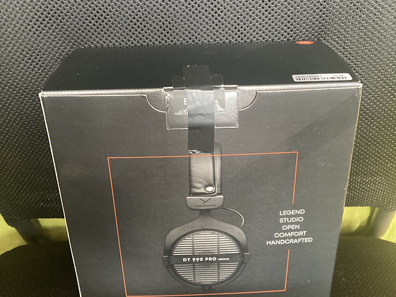 Beyerdynamic DT 990 PRO