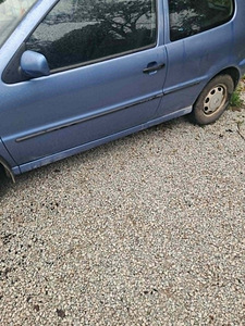 Volkswagen Polo 1995 г. (2 фото из 4)