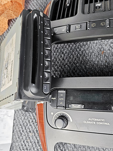Cd mängija Chrysler Voyager 2004-2007 (2 foto / 2)
