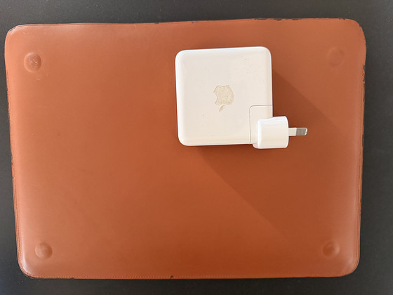 MacBook Pro 13" M1 / Space Gray + Original Apple LeatherCase