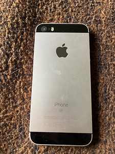 iPhone SE, 64 ГБ (2 фото из 2)
