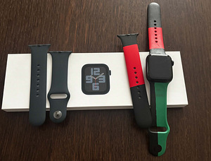 Apple watch SE 2nd Gen (1 foto / 1)