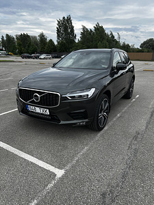 Volvo XC60 (1 фото из 10)