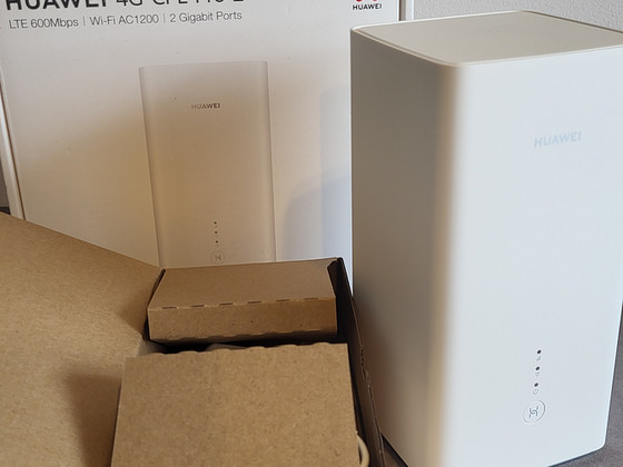 Роутер Huawei 4G CPE Pro 2 B628-265