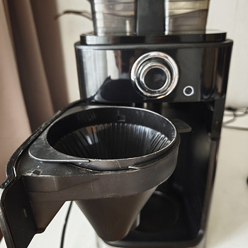 Кофеварка с кофемолкой Philips Grind & Brew HD7769