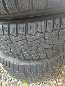 Chrysler Grand Voyager / Dodge Grand Caravan R16 veljed (3 foto / 7)