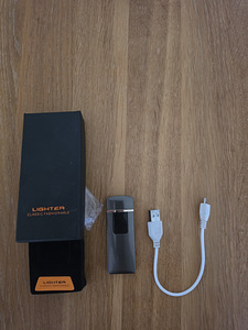 Зажигалка (3 фото из 3)