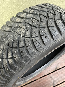 Falken naelrehvid (3 foto / 3)