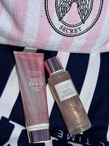 Комплект Victoria’s Secret Bikini Shimmer (мист и лосьон) (2 фото из 2)