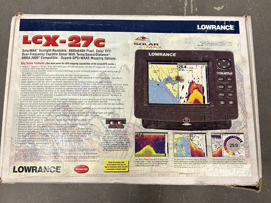 Картплоттер-эхолот Lowrance LCX-27C (Полный комплект)
