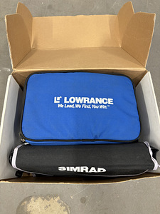 Картплоттер-эхолот Lowrance LCX-27C (Полный комплект) (3 фото из 7)