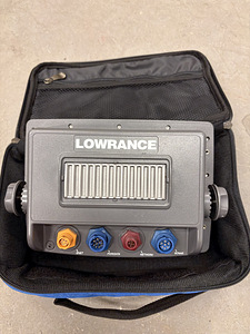 Картплоттер-эхолот Lowrance LCX-27C (Полный комплект) (7 фото из 7)