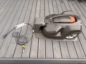 Husqvarna Automower 440 robotniiduk 4000 (1 foto / 5)