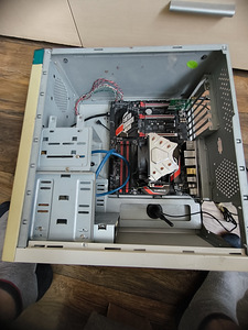 Z170 +I7 6700+R9 390x 8gb (9 фото из 10)