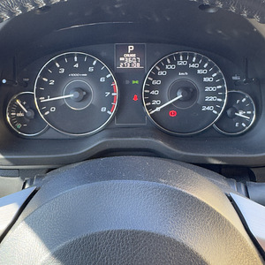 Subaru Legacy (2 фото из 10)