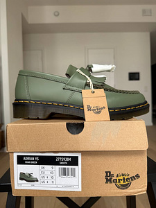 Dr. Martens Adrian лоферы с кисточками из гладкой кожи с жёлтой строчкой (4 фото из 8)