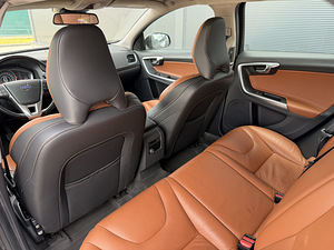 Volvo V60 (13 фото из 13)
