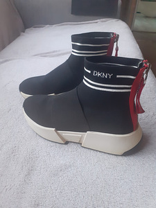 Dkny tossud nr.37 (1 foto / 1)