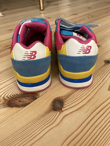 Uued laste New Balance tossud s 29 (5 foto / 6)