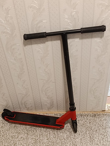 Самокат трюковый (3 фото из 10)