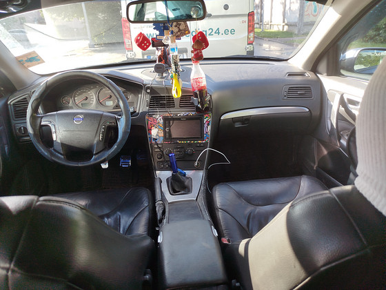 Volvo V70 2.4 D5 120 кВт