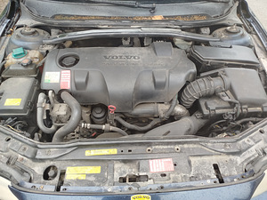 Volvo v70 2.4 d5 120kw (5 foto / 7)