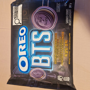 Печенье Oreo BTS с кремом со вкусом панкейков с коричневым сахаром 303g
