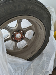 Зимняя резина на дисках 205/55 r16 (3 фото из 6)
