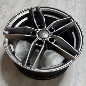 Литые диски универсальные Vag 5x112 Audi, Volkswagen, Skoda (3 фото из 8)
