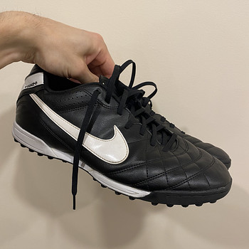 Nike jalgpallijalatsid