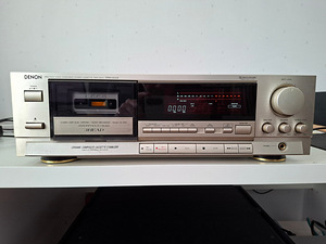 Denon DRM-800A Stereo Cassette Tape Deck (1 foto / 2)