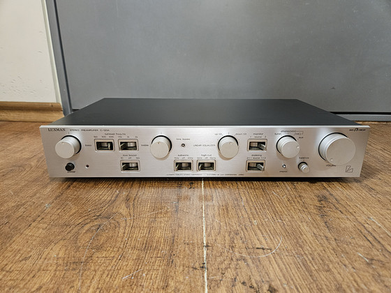 Luxman C-120A стерео предусилитель Duo-Beta